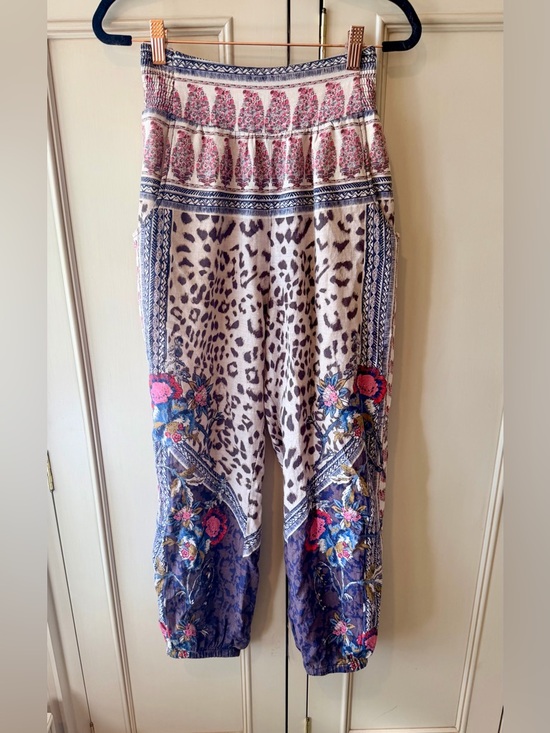 Free People Pants - Free People  vintage harem pants. Elastic wide waist band. Sz. Small Very Rare.🦋